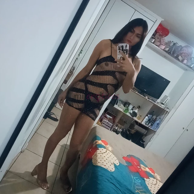 Hola soy valentina una chica trans nueva debutante en tu pais chile dispuesta a cumplir toda tus fantasias sexuales y fetiches mamoncita de garganta p...