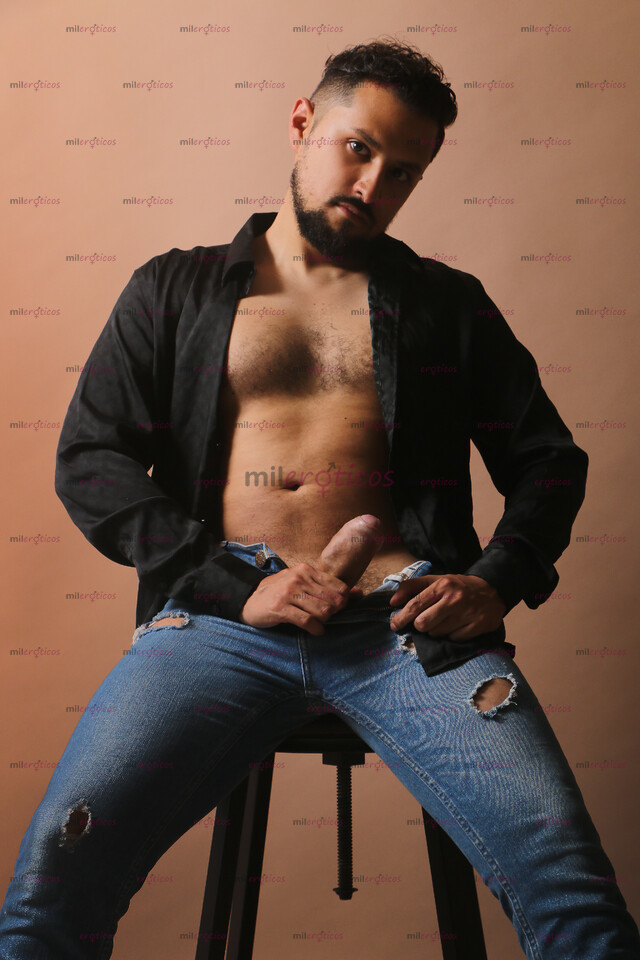 FOTOS DE MASAJISTA CERTIFICADO ACTIVO DISPONIBLE PARA TI