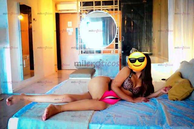 FOTOS DE ACTITUD AL 100 MERLOT SERVICIO DE LUJO SIN MALOS ENTENDIDOS NI MALOS TRATOS