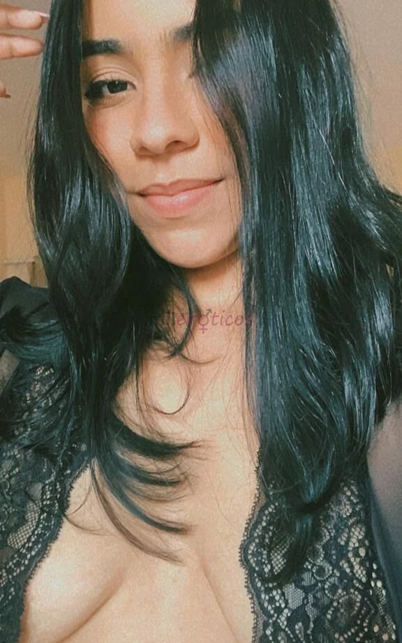 Ola meu amor sou a alice uma linda acompanhante e massagista trabalho com massagens eroticas e finalizacoes magrinha e baixinha disponivel para realiz...