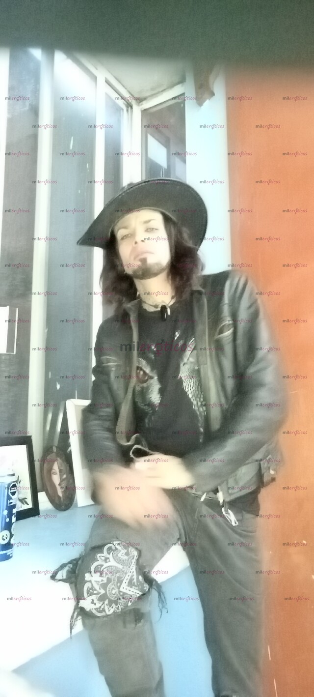 FOTOS DE TATUADO, ALTERNATIVO, ENCANTADOR, DISPONIBLE