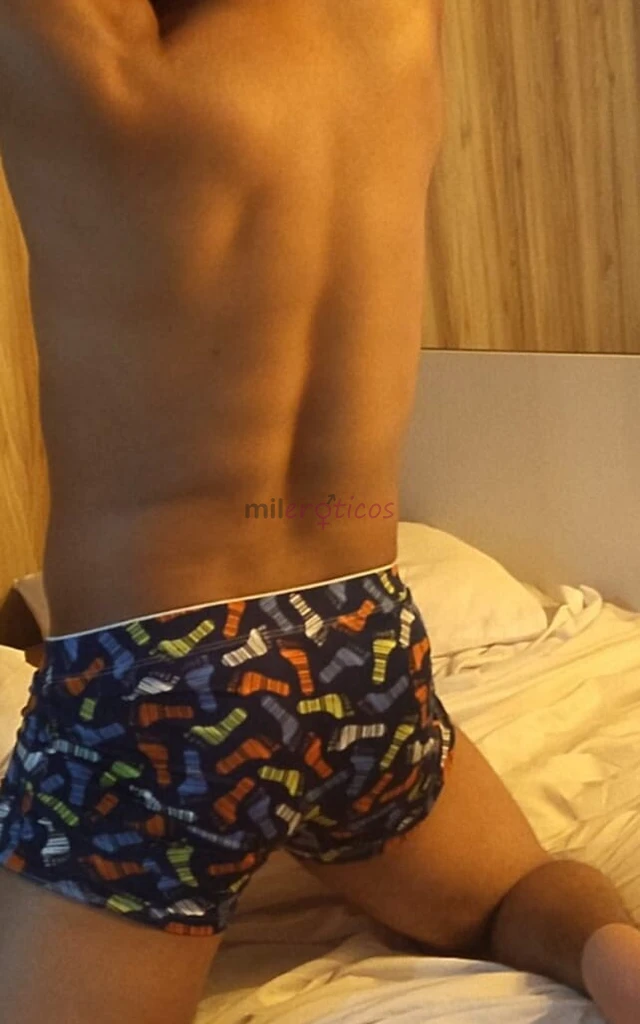 Ola me chamo mateo sou um cara discreto saudavel e educado ofereco meus servicos de acompanhante modelo adulto e massagista e garanto 100 top com uma...