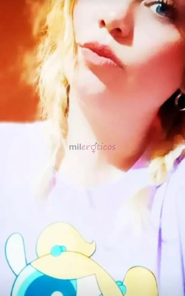 Juegetes atiendo parejas servicio en mi dpto o a domicilios movil incluido servicio completo escribemetrabajo por horas y noches completas doy besos y...