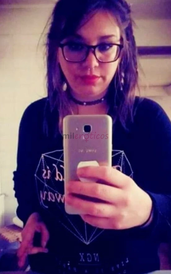 Juegetes atiendo parejas servicio en mi dpto o a domicilios movil incluido servicio completo escribemetrabajo por horas y noches completas doy besos y...