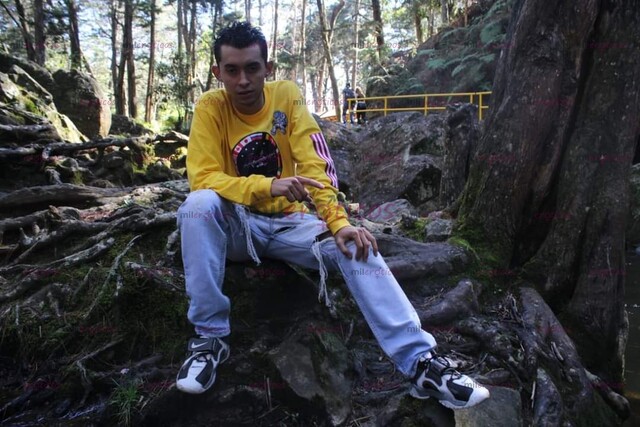 FOTOS DE HOMBRE SERIO VARONIL PARCHADO...............................