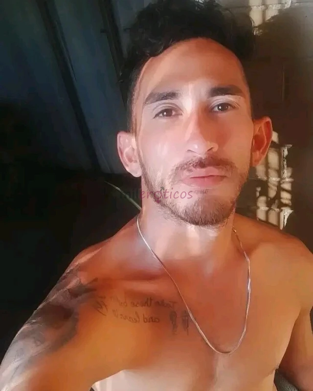 Hola soy daven un chico 100 moroso nuevo en la zona con ganas de pasarla full rico soy activo 18 cm dispuesto a pasar un momento mas que agradable con...