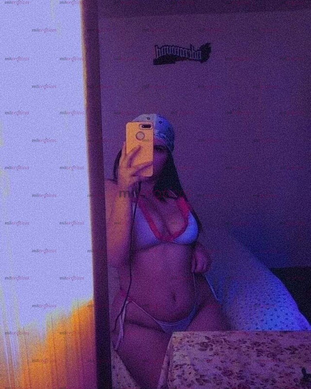 FOTOS DE CHICA DESCOMPLICADA ARDIENTE Y SUMISA BUENA MAMADORA