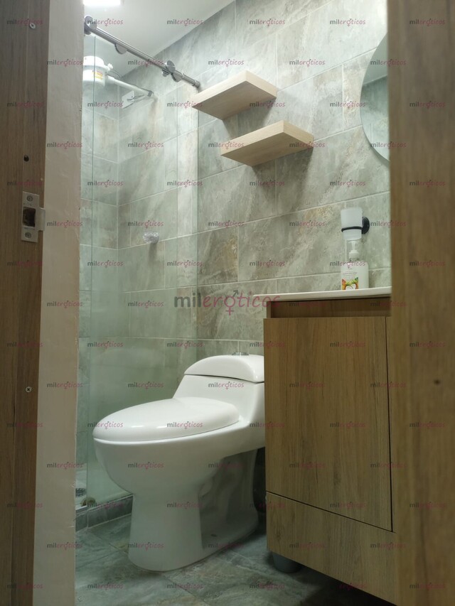 FOTOS DE CUPO DISPONIBLE COMO ESCORT, APTO PRIVADO RESERVADO