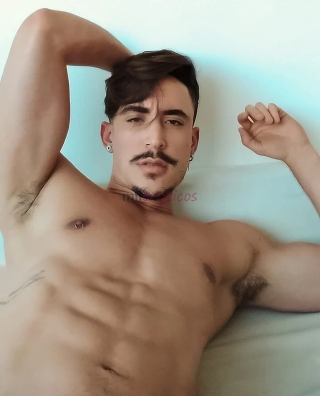 Me chamo kaleb tenho 26 anos ascendencia italiana 1 83 de altura 72 kg versatil 20 cm de pau bunda lisa bonito e super higienico sou extremamente safa...