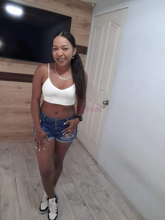 Hola me llamo daniela una linda scorth dispuesta a cumplir tus fantasias soy de colombia muy ardiente y atrevida en la camasoy independiente relajada...