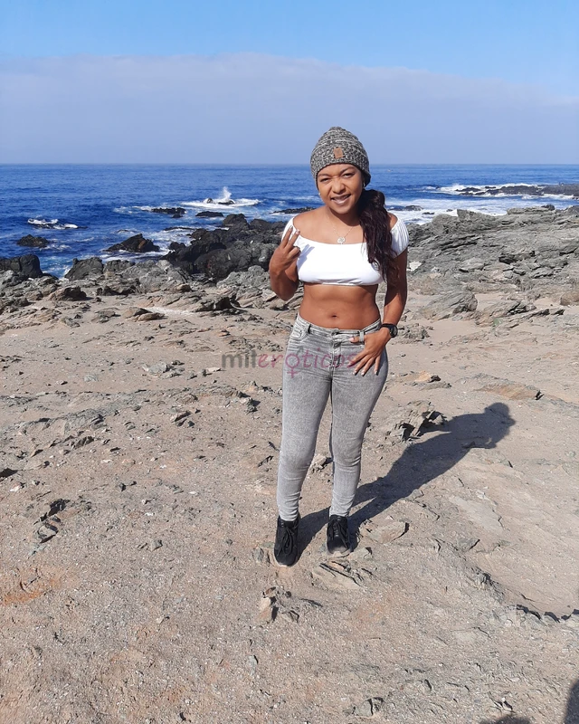 Hola me llamo daniela una linda scorth dispuesta a cumplir tus fantasias soy de colombia muy ardiente y atrevida en la camasoy independiente relajada...