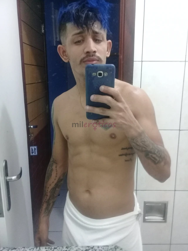 Ola benzinha o venha ter o prazer de conhecer um escort iniciante me chamo fe sou uma belo gato e uma homem muito sensual para saciar sua vontade faco...