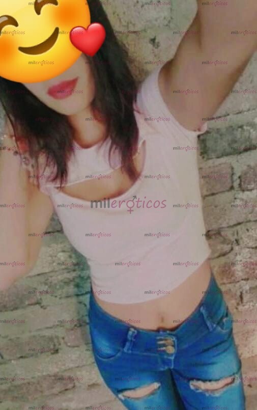 FOTOS DE YAMI CACHOMDA, FLAQUITA Y JOVENCIA RECIEN INICIANDOME.