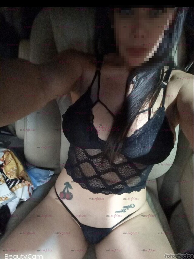 FOTOS DE NENA SUPER BUENA ONDA CON UN CULAZO Y TETAS QUE VAS A COMERTE BIEN RICO PAPI!!!!