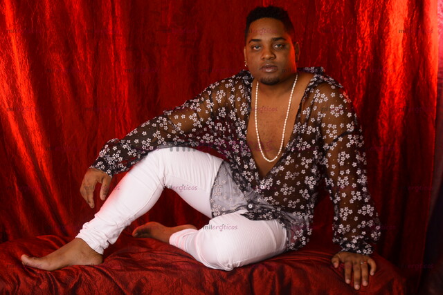 FOTOS DE CHICO LATINO CUBANO CALIENTE CON 20 CM DE VERGA LLENO DE LECHITA PARA TI