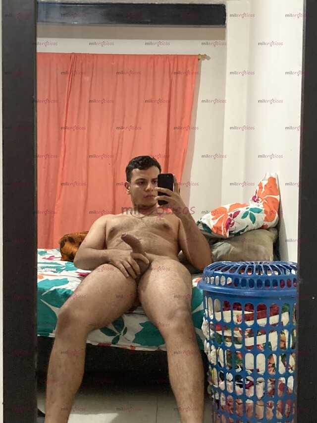 FOTOS DE JOVEN CON BUEN ASEO PERSONAL DE 21 AÑOS