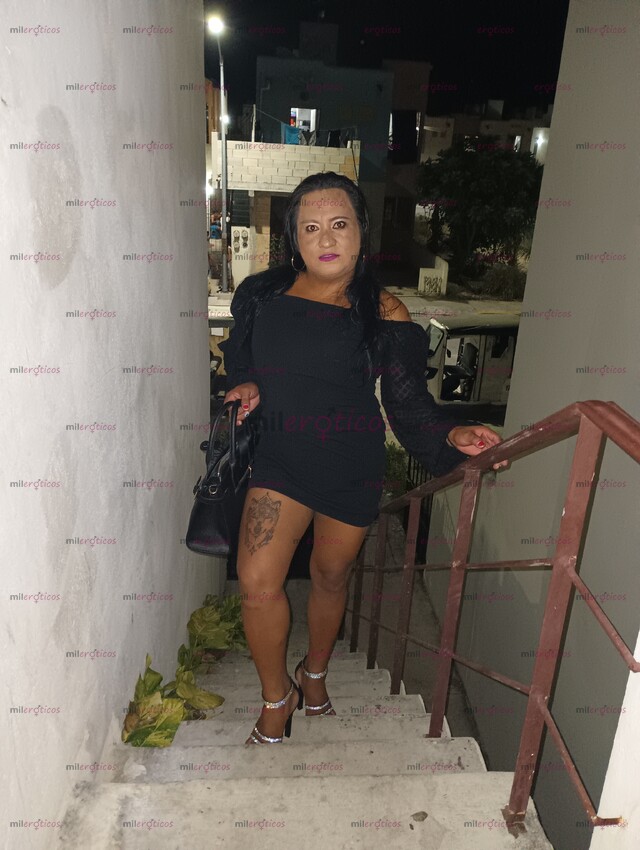 FOTOS DE CHICA TV CACHONDA AMABLE, CARIÑOSA SERVICIAL CON BUENA HERRAMIENTA