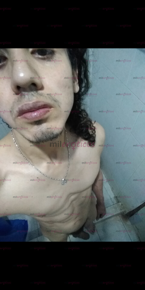 FOTOS DE JOVEN CON BUENA HERRAMIENTA PARA UN BUEN USO...