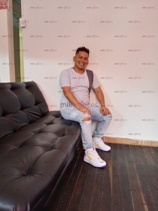 FOTOS DE VENEZOLANO EN CUCUTA SIEMPRE ATENTO A LAS SOLICITUDES