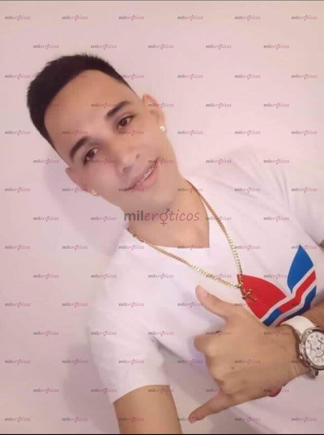 FOTOS DE TU VENEZOLANITO FAVORITO, EL FLACO ALTO MAL MIRADO Y CON GORRA QUE TANTO TE GUST