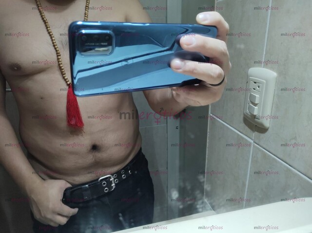 FOTOS DE CARISMÁTICO, TEMA DE CONVERSACIÓN, BUEN AMANTE Y COMPAÑERO