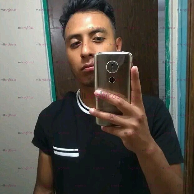 FOTOS DE MORENITO DE 20 AÑOS DISPUESTO A TODO TIPO DE TRAVIESIA