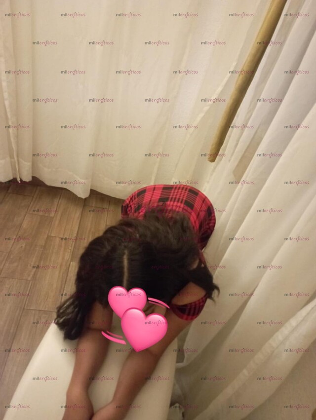 FOTOS DE HERMOSA JOVENCITA GUERITA Y APRETADA.....