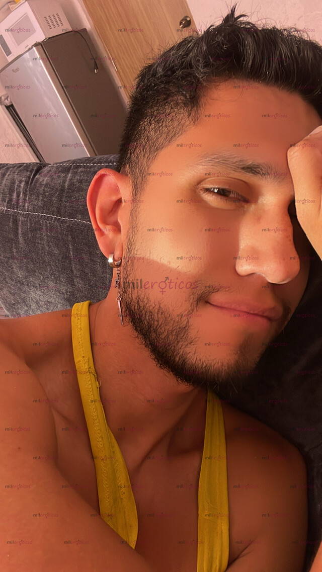 FOTOS DE EL CHICO DE TUS SUEÑOS QUE TANTO ESPERABAS.