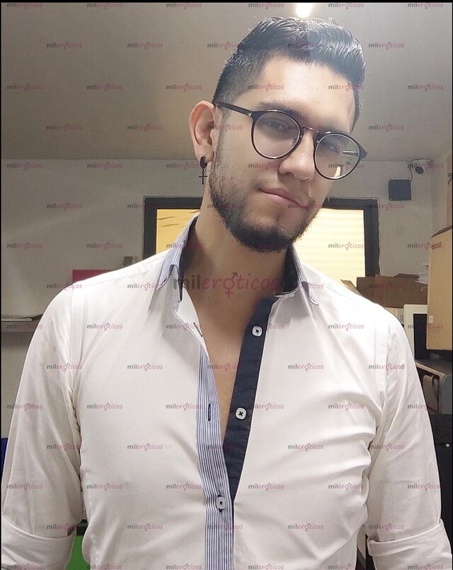 FOTOS DE EL CHICO DE TUS SUEÑOS QUE TANTO ESPERABAS.