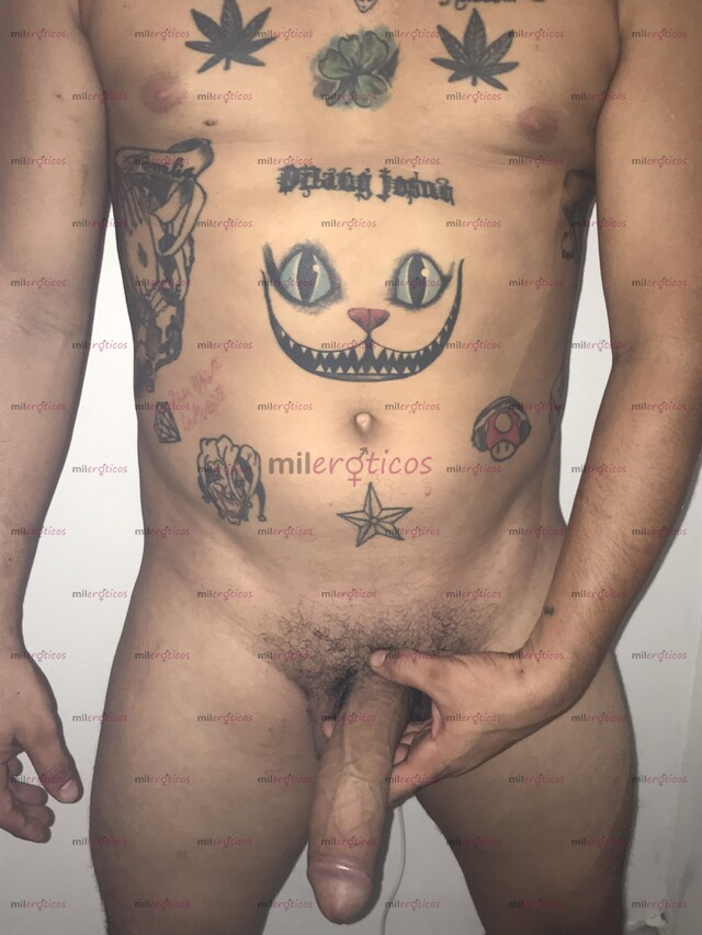 FOTOS DE CHICO TATUADO CON 23CM DE POLLA VEN Y DISFRUTA