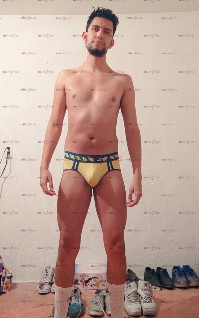 FOTOS DE EL CHICO DE TUS SUEÑOS QUE TANTO ESPERABAS.