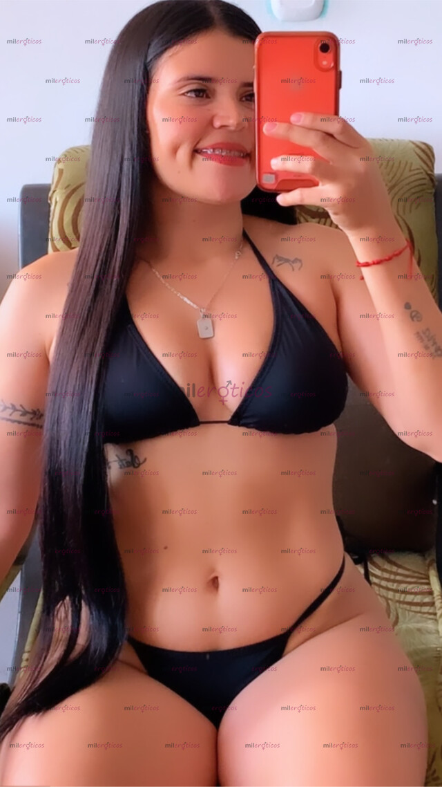 FOTOS DE FLACA ,PELO LARGO DISPUESTA A COMPLACER TUS CAPRICHOS 4