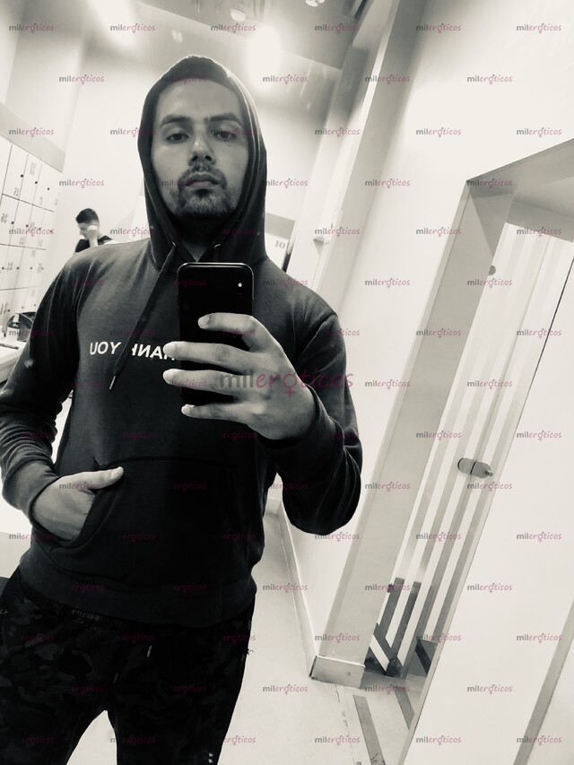 FOTOS DE COMPLACER TUS DESEOS Y CAPRICHOS ES EL TRABAJO QUE AMO.