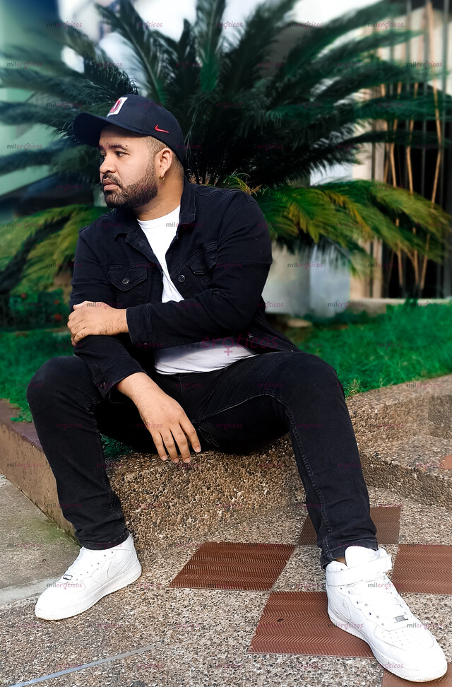 FOTOS DE CHICO MORBOSO LECHERO COMPLACIENTE Y CON SITIO PRIVADO