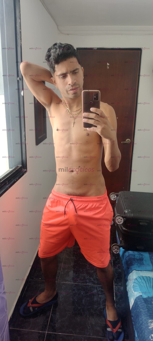 FOTOS DE FLACO MACHO VERGÓN MASAJISTA DOMINANTE LECHERO