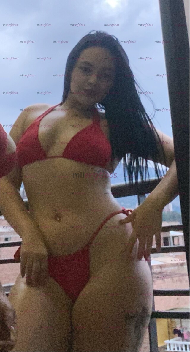FOTOS DE COMPLACIENTE NENA DE 18 AÑOS DE COLA PARADITA SENOS PEQUEÑOS Y ROSTRO ANGELICAL