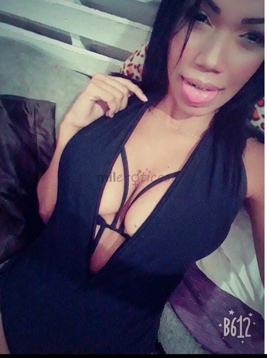 Ola sou amanda linda ninfeta magrinha toda pequenininha toda delicadinha da pra pegar no colo sou toda linda estilo namoradinha carinhosa beijo muito...