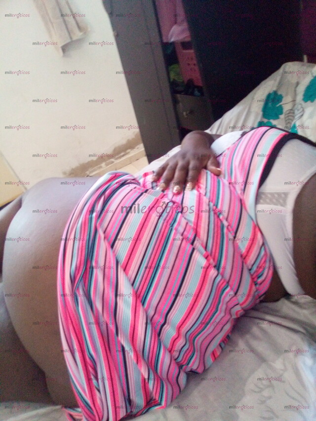 FOTOS DE HOLA SOY DIANA NEGRA FOGOSA EN LA CAMA VEN Y DAME DURO