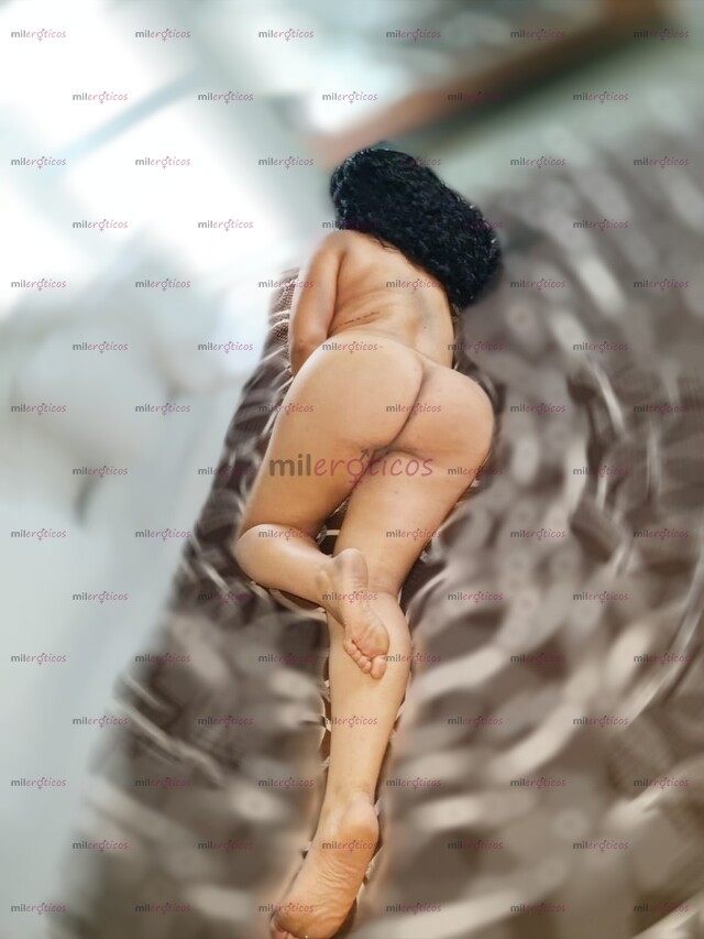 FOTOS DE PRECIOSA MUÑEQUITA, NALGONA, PIERNUDA.. BUENÍSIMA!!!!