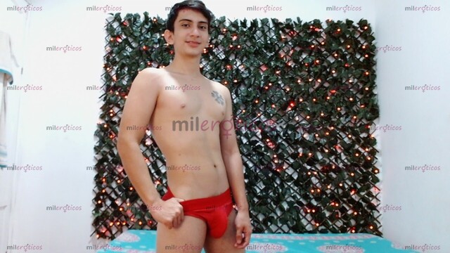 FOTOS DE JOVEN CALIENTE 100% HETERO DISPUESTO A COMPLACERTE