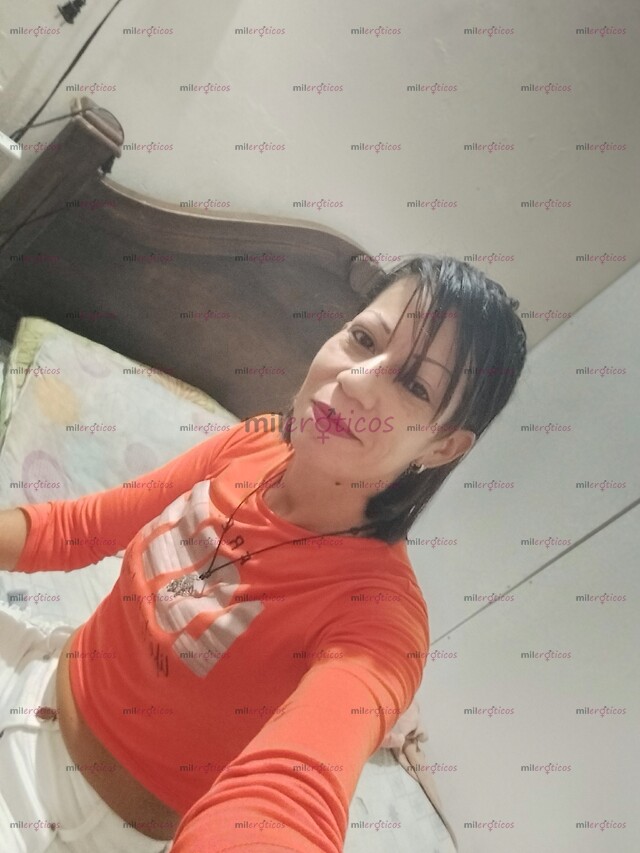 FOTOS DE FLAQUITA CALIENTE DISPUESTA A SER TU PERRA RICA