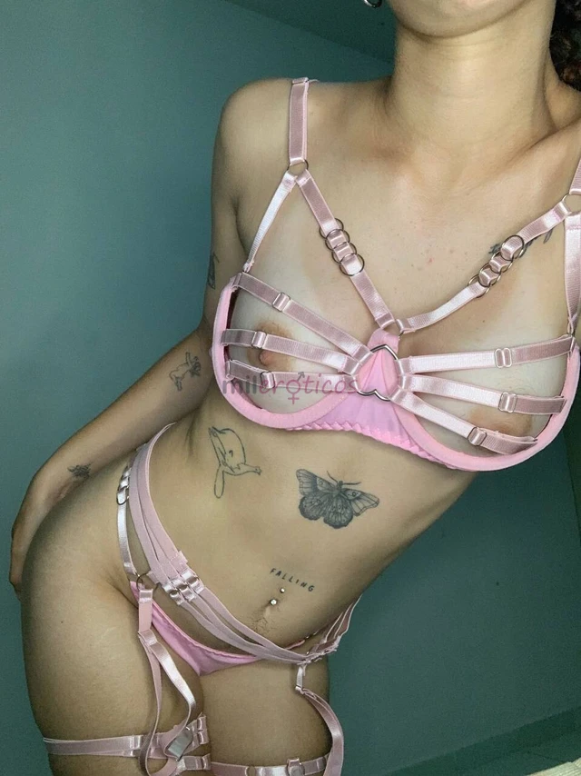 Somente virtual promocao de hoje video 15 fotos amp 10 minutos de videochamada 40 reais 10 fotos 5 minutos de videochamada 25 reais 1 video 15 reais m...