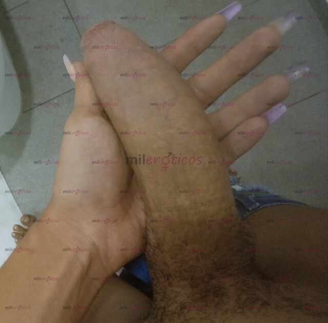 FOTOS DE POLLA MULTIORGÁSMICA CON 25 CENTÍMETROS DE PURO PLACER