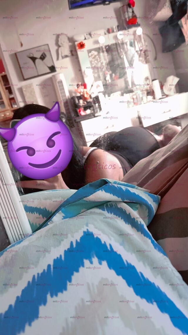 FOTOS DE HOLA....!!! SOY MELANY SOY MUY DIVERTIDA ME ENCANTA PASARLA BIEN