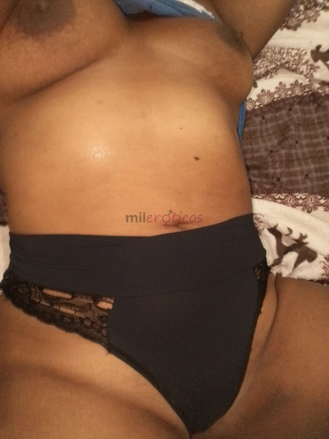 Ola me chamo morena fogosa aqui o seu prazer e garantido adoro fazer aquele oral bem molhadinho estilo garganta profunda ate finalizar acompanhado daq...