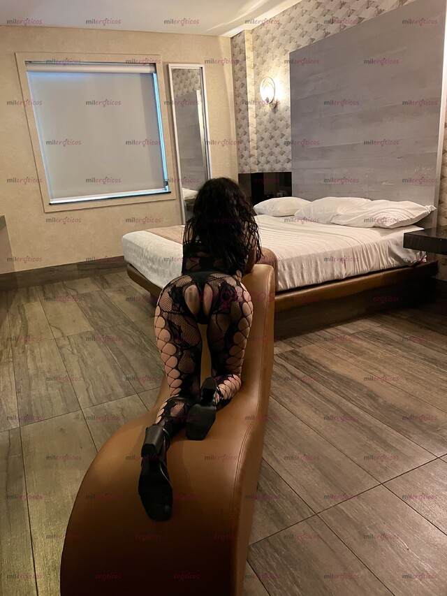 FOTOS DE SI BUSCAS UNA CHICA DELGADITA, TOTALMENTE NATURAL, CINTURA RICA, ES CONMIGO AMOR