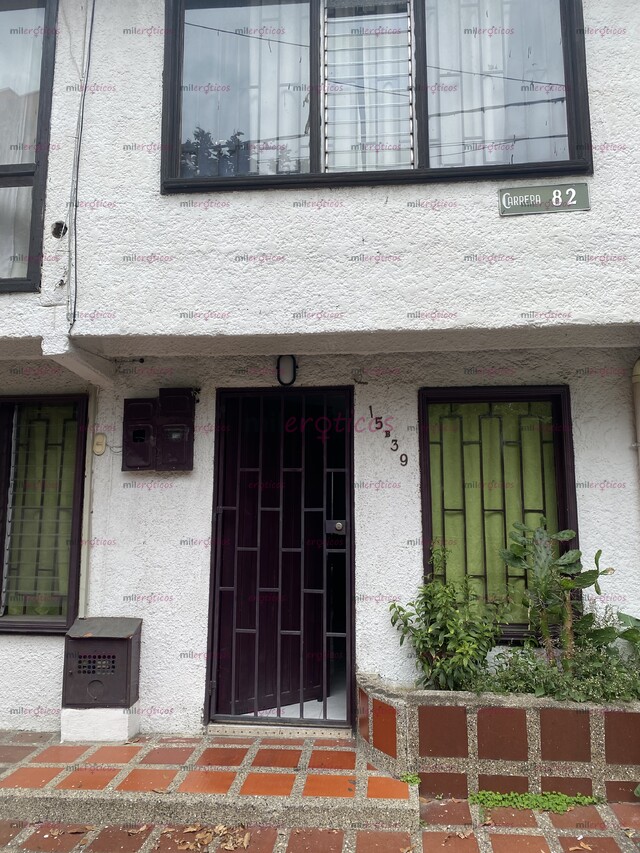 FOTOS DE TRABAJA CON NOSOTRAS, CASA BUSCA CHICAS CONSTANTES Y RESPONSABLES