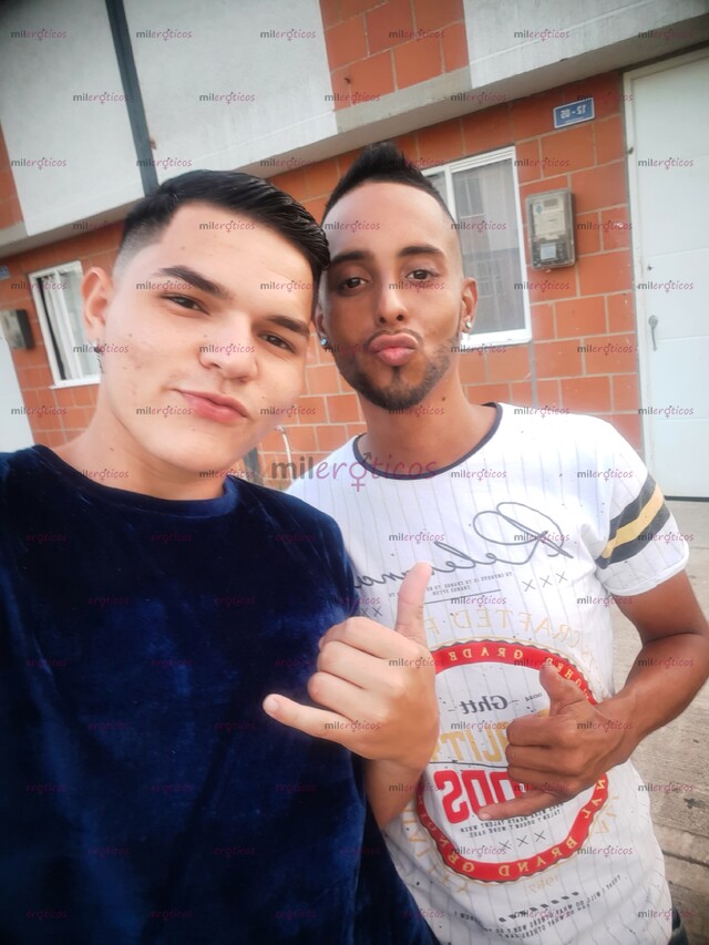 FOTOS DE PAREJA DE VERGONES VERSATILES Y ARRECHOS CON GANAS DE CLAVAR Y QUE NOS CLAVEN