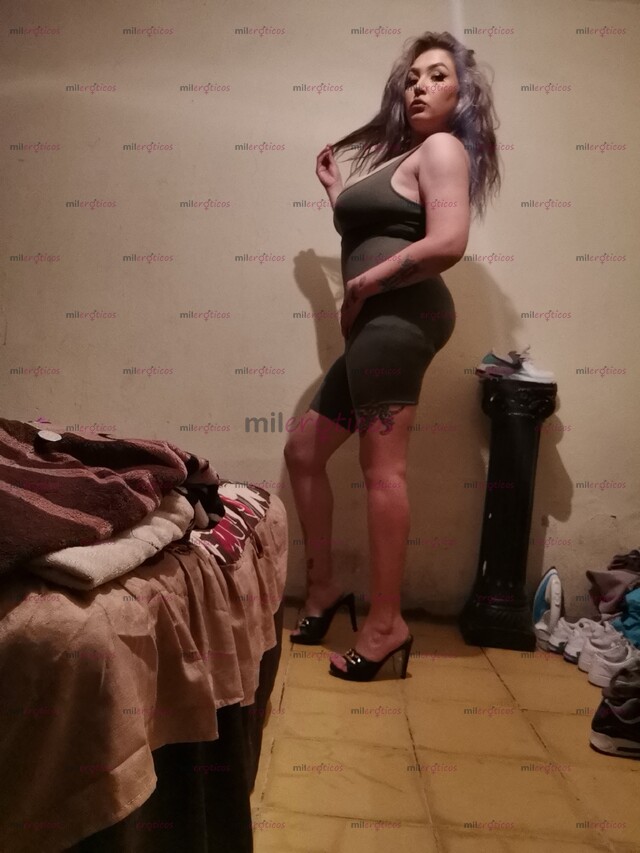 FOTOS DE CAMI UNA CHICA MUY TETONA LISTA PARA HACERTE UNAS RUSAS