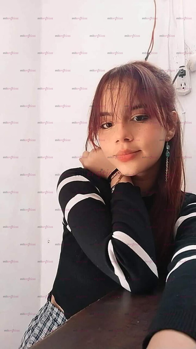 FOTOS DE HERMOSA JOVEN DELGADA DE TAN SOLO 18 AÑITOS ROSTRO ANGELICAL